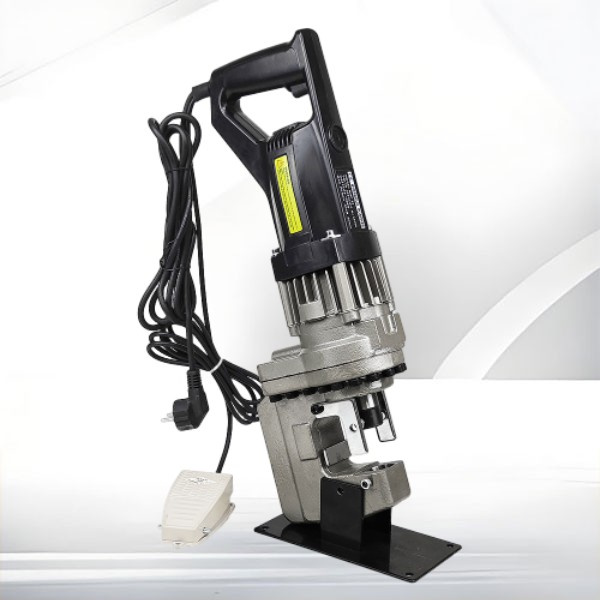 Ensuring Worker Protection with an Electric Hydraulic Punching Machine.