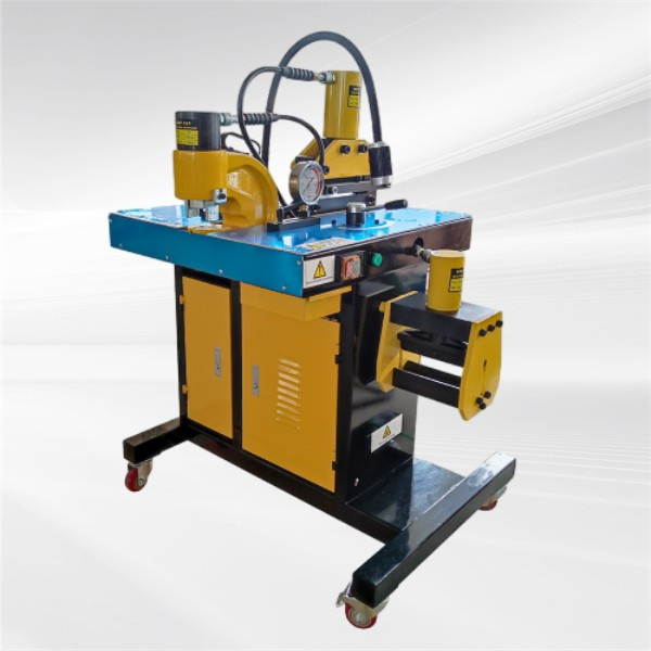 Experience precise and accurate results with the 3 in 1 busbar machine.