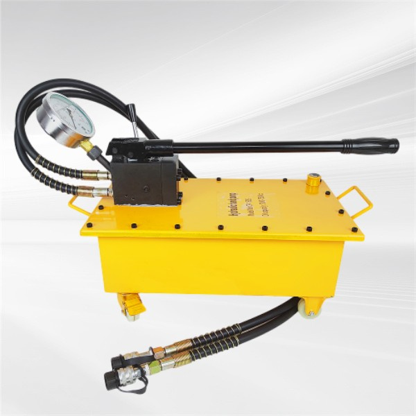 The Top Features of a Manual Hydraulic Hand Pump