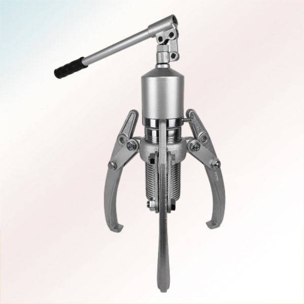 Make tough jobs a breeze with a hydraulic 3 jaw puller