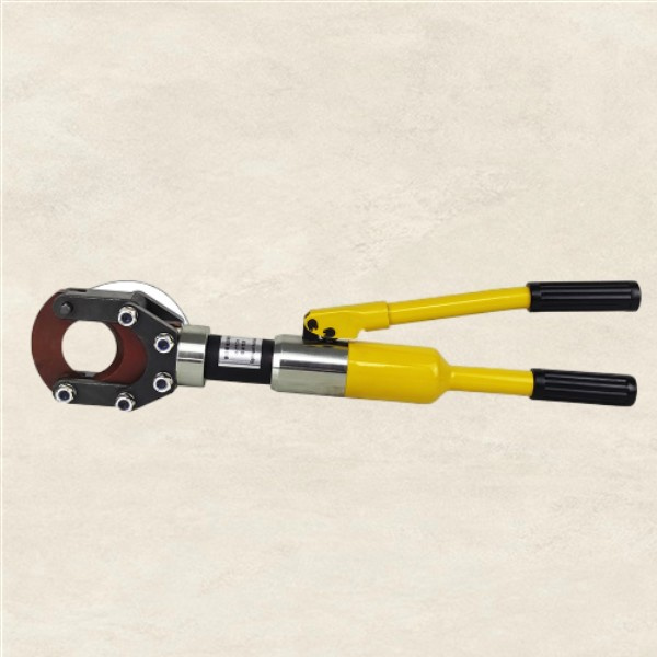 Effortless operation for efficient wire rope cutting