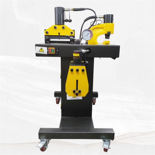 With its all-in-one design, this machine saves valuable floor space in your workshop.