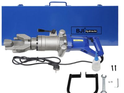 Pipe Tools 101: Cutting, Punching, and Bending for Plumbing Projects