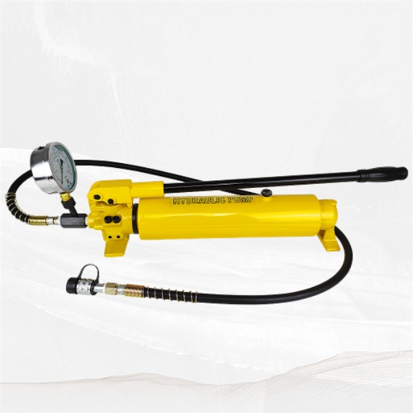 Ensuring Accuracy with the Hydraulic Hand Test Pump