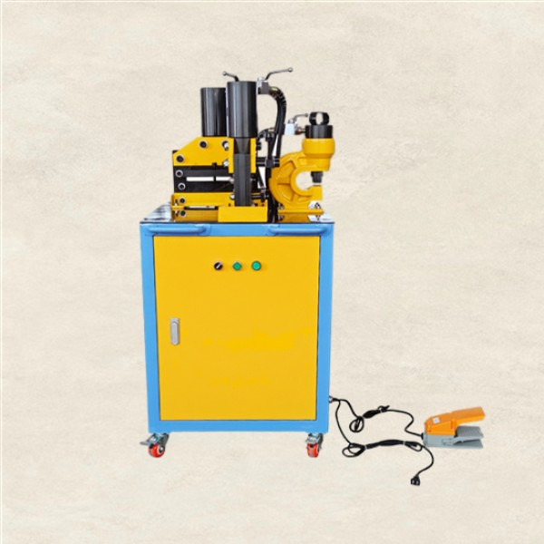 Simplifying complex bends with a copper busbar bender