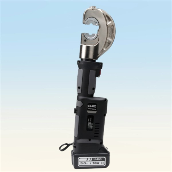 Save time and effort with a hydraulic crimper for battery cables