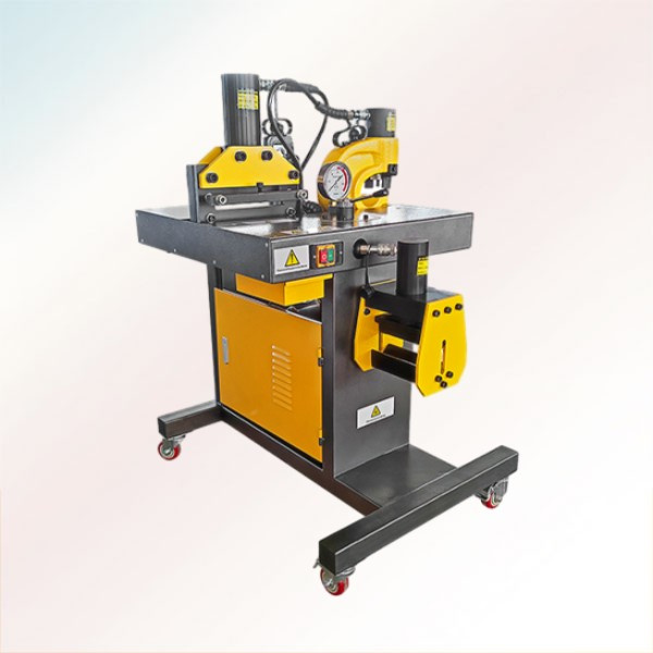Save time and resources with the fast and efficient busbar cutting machine.