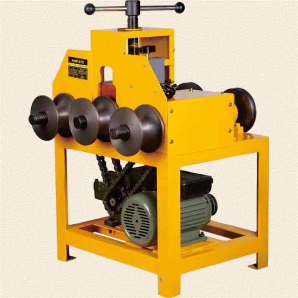 Quickly crimp pipes with minimal effort and time