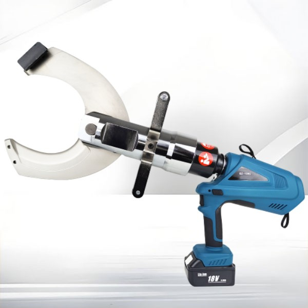 Safety features and ease of use in hydraulic rebar cutting machine