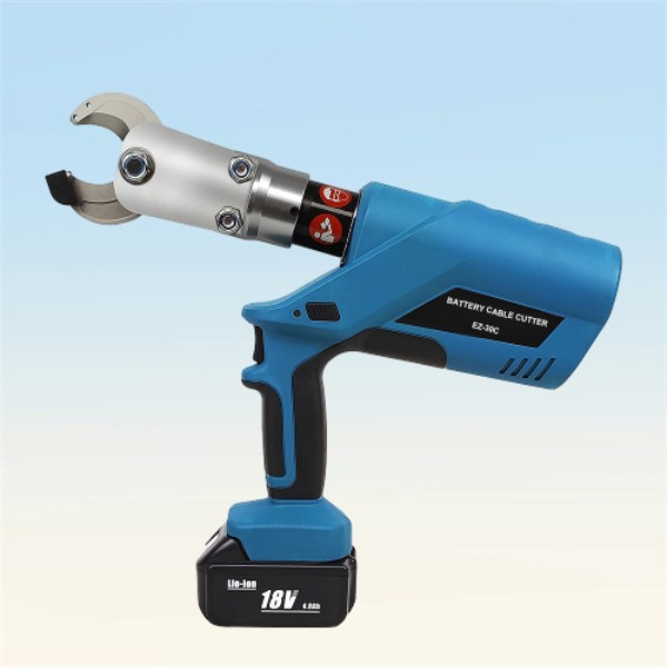 Take this compact cutter anywhere with its battery powered design.