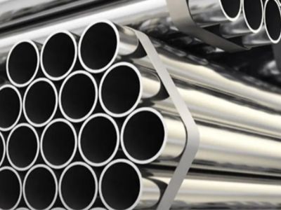 Pourquoi utiliser une feuille d'acier inoxydable 303 pour les couteaux et lames industriels ?
