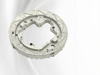 Laser- vs. Plasmaschneiden: Wie wählen Sie zwischen den beiden gängigsten Technologien bei CNC-Schneidverfahren?