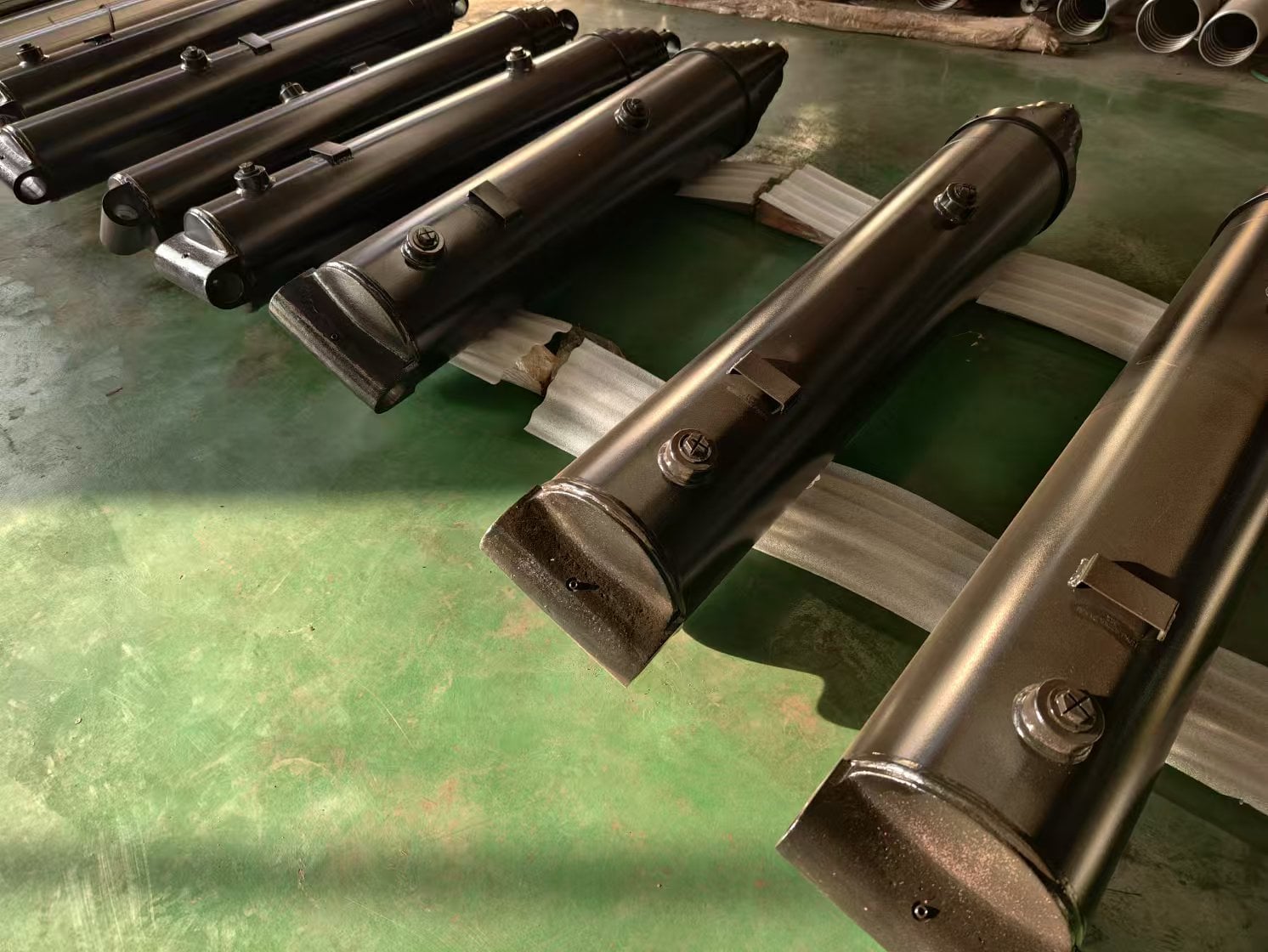 JUNFU Customized 10-100 Ton High Pressure for Lifting Single Acting Low Height Hydraulic Small Cylinder Jacks details