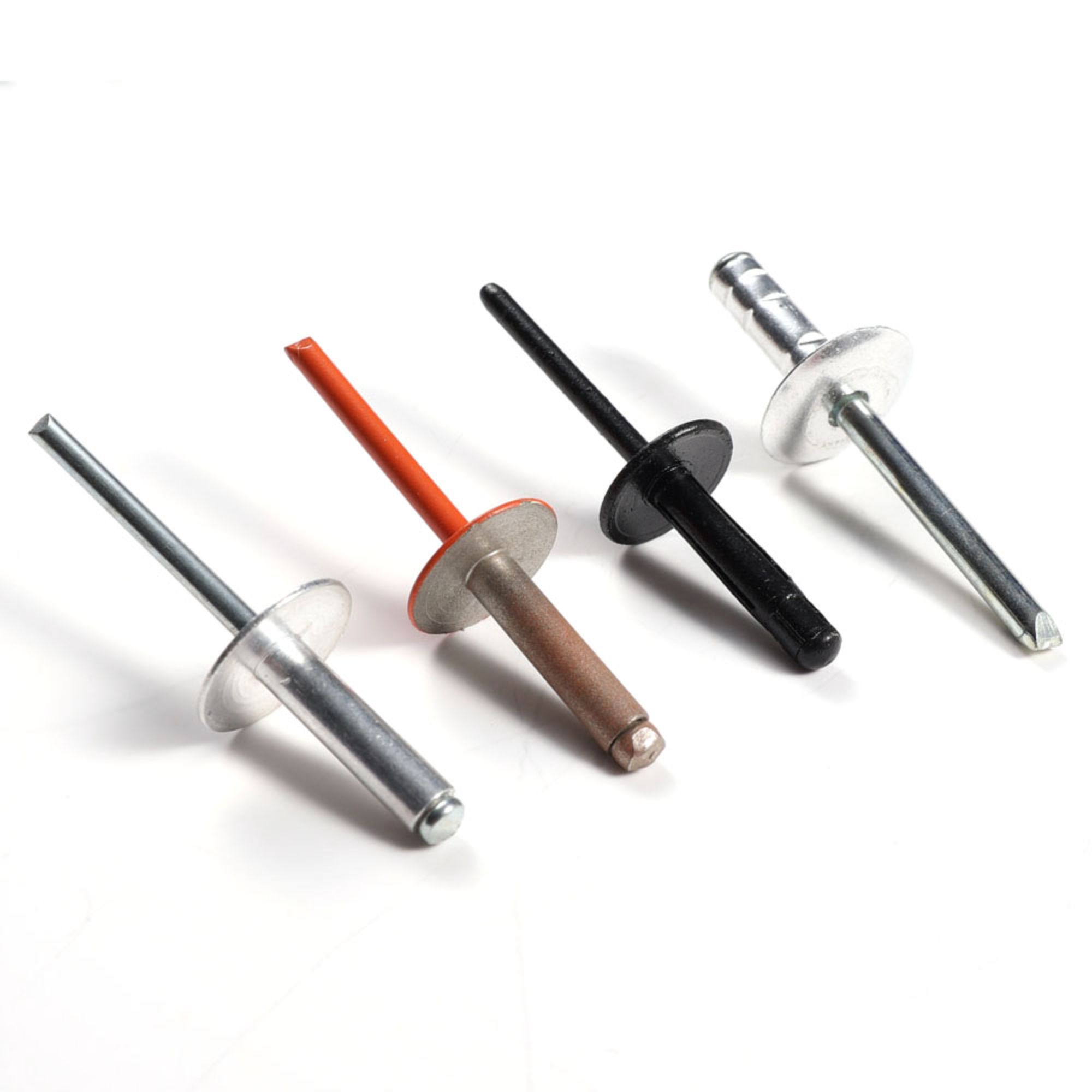 Großhandel Aluminium Blindschrauben DIN7337 Schwarz Backlackier Blindschraube 4.8*20mm