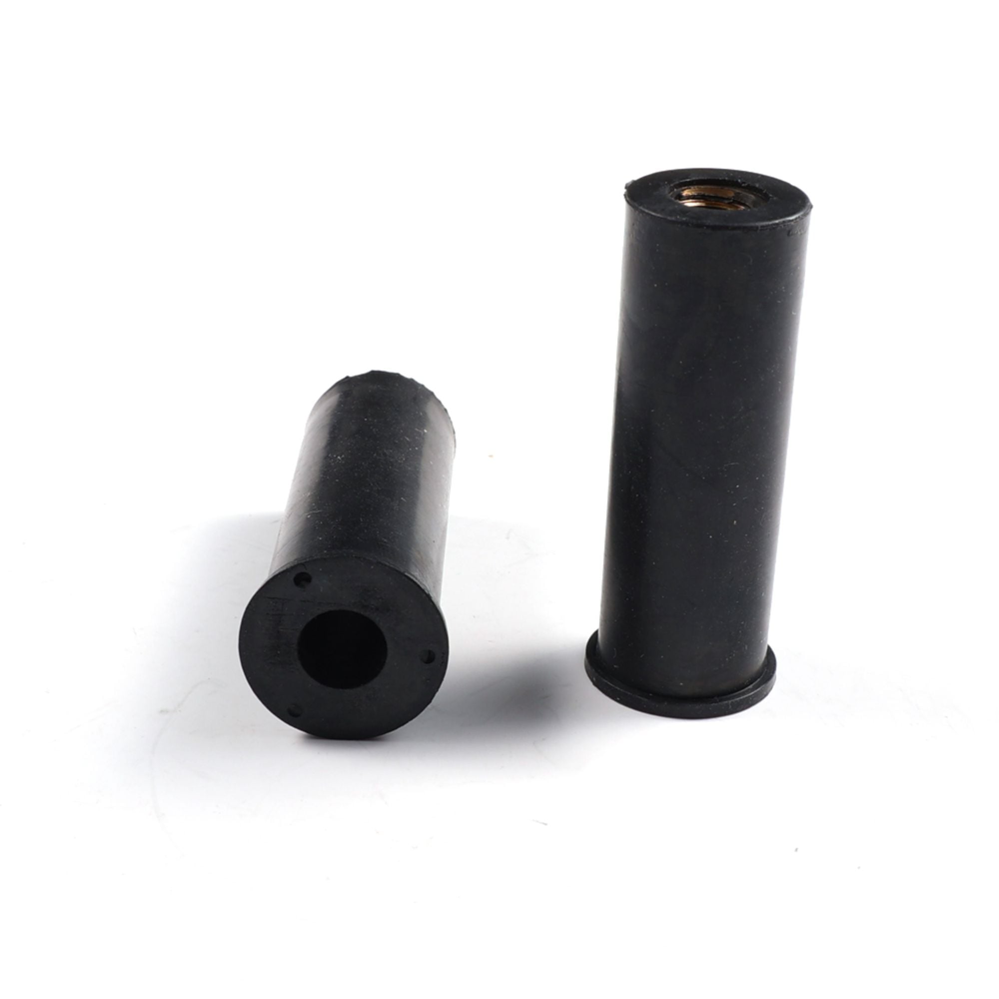 مكسرات بئر EPDM مترية مصنوعة من المطاط لاستخدامها في الدراجات النارية، إدراج خيوط نحاسية موسعة بالمطاط