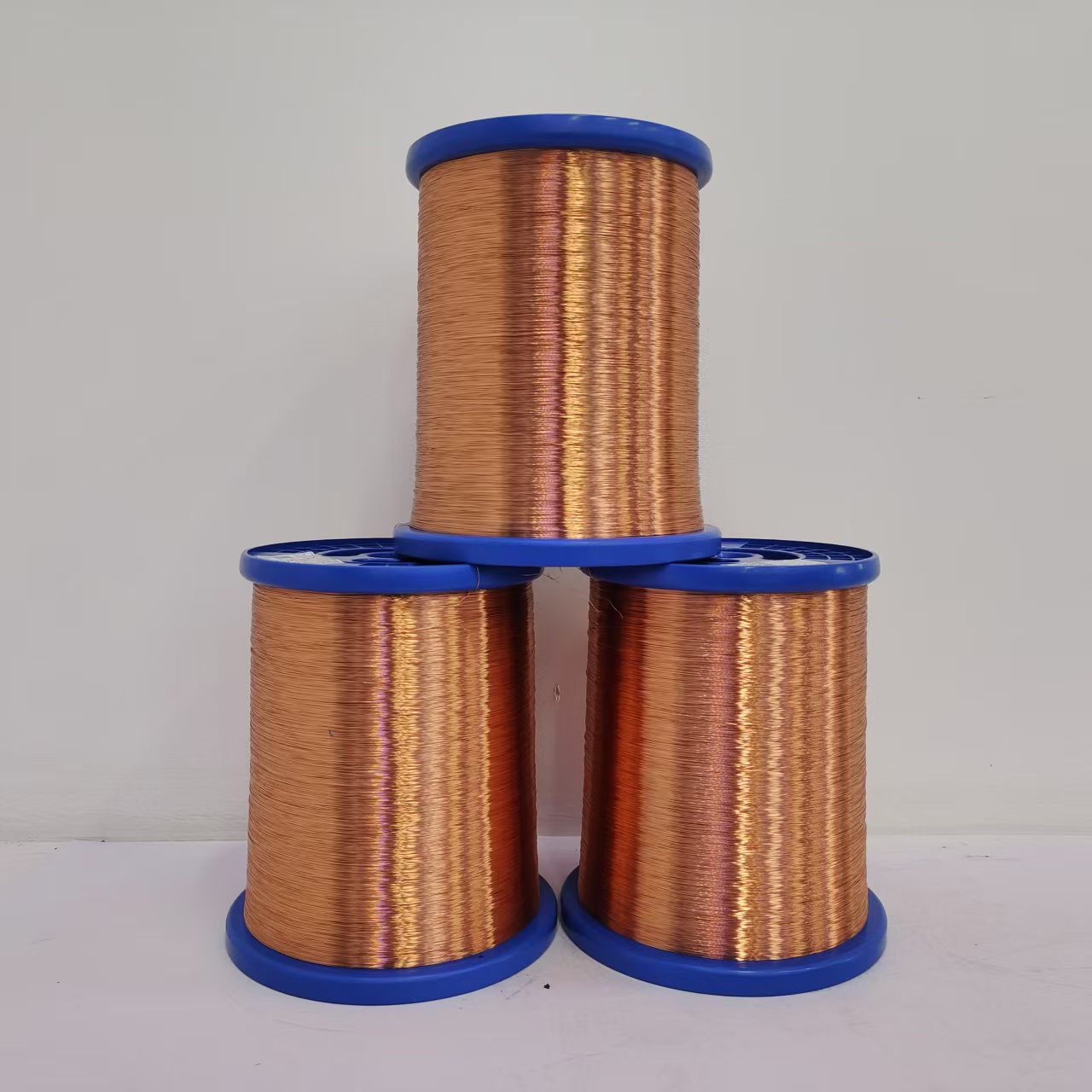 Huaerda Factory Direct Sale 155℃ 0.310mm Polyurethane Enameled Copper Wire for Automotive Motors Cable Wire Application China factory