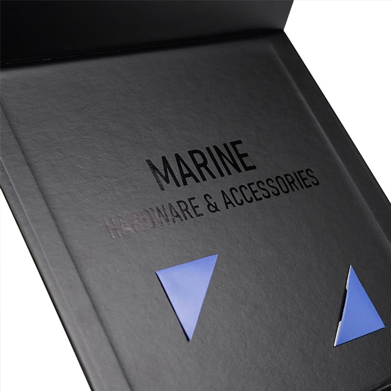 Premium Large Matte Rigid Paper Cardboard Foldable Empty Magnetic Closure Gift Box Luxury Custom Logo Packaging for Socks manufacture