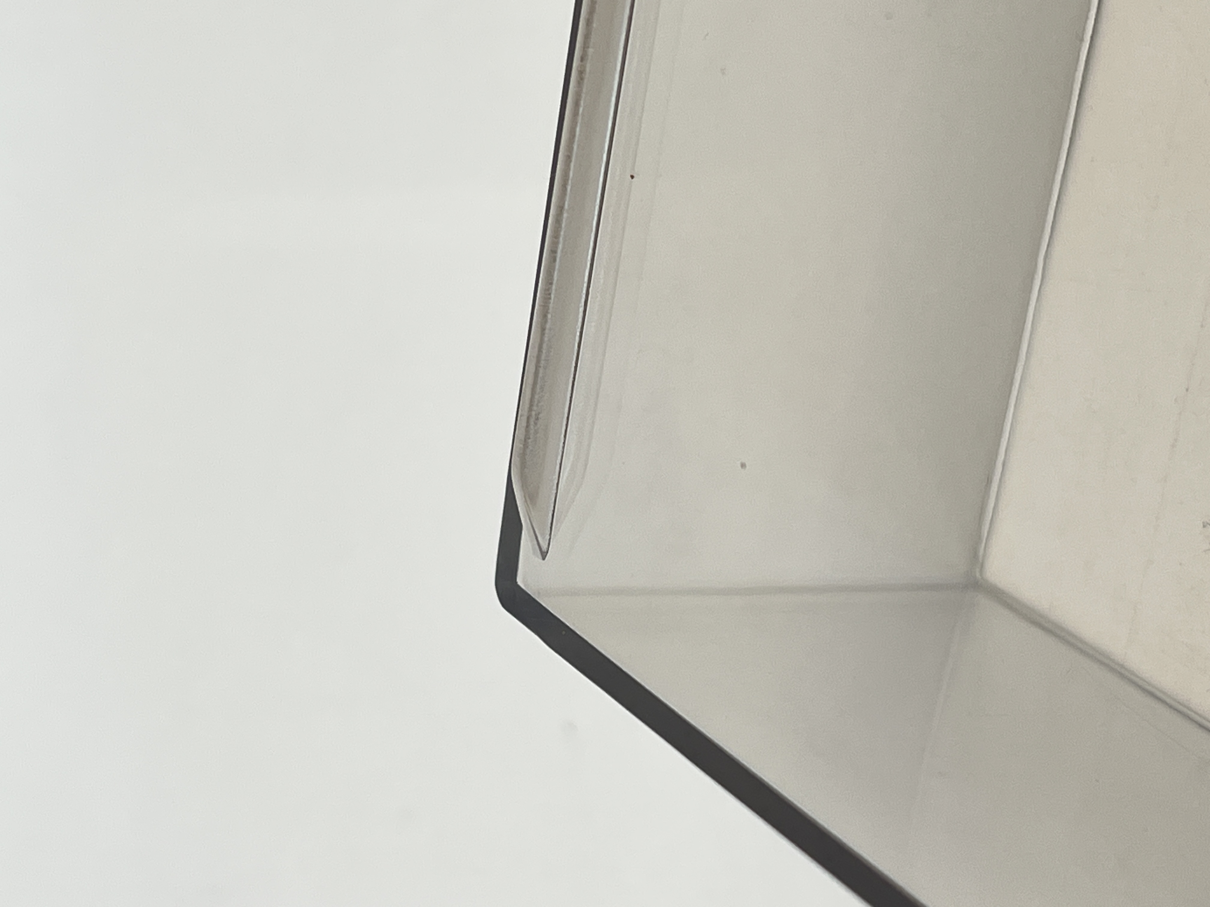 New Stock High Quality Simple Design Cleaning Desktop Convenient Diamond Patterned Pen Holder Transparent Storage Box supplier