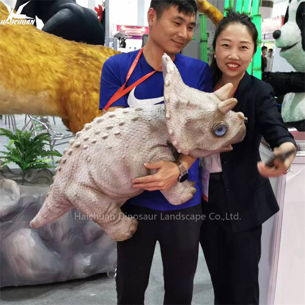 Bersinar dari pesaing dengan boneka dinosaurus terbaik kami