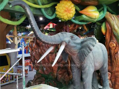 Hur animatroniska dinosaurier omvandlar temaparksattraktioner