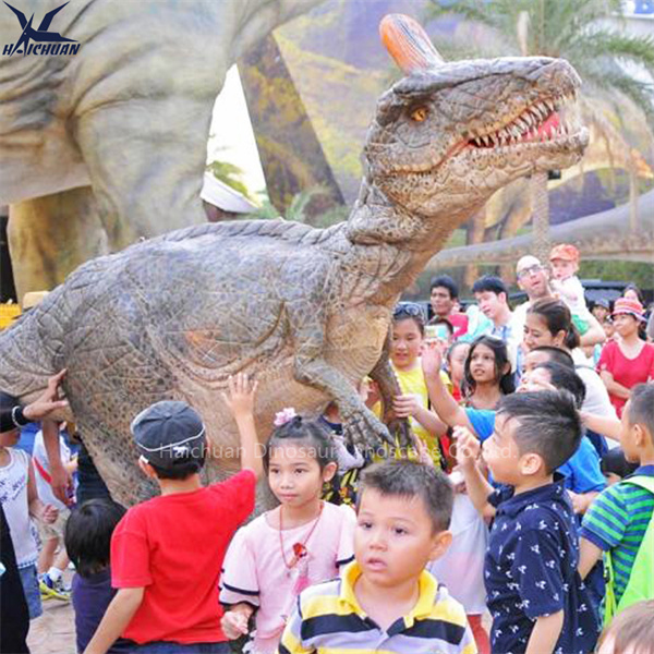 Furnizor Recomandat pentru Costume Realiste de Dinozauri
