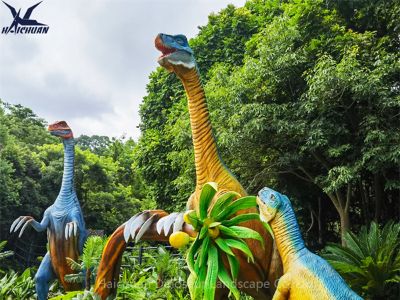 En titt på de olika rörelserna och ljuden från vår ridbara dinosaurie