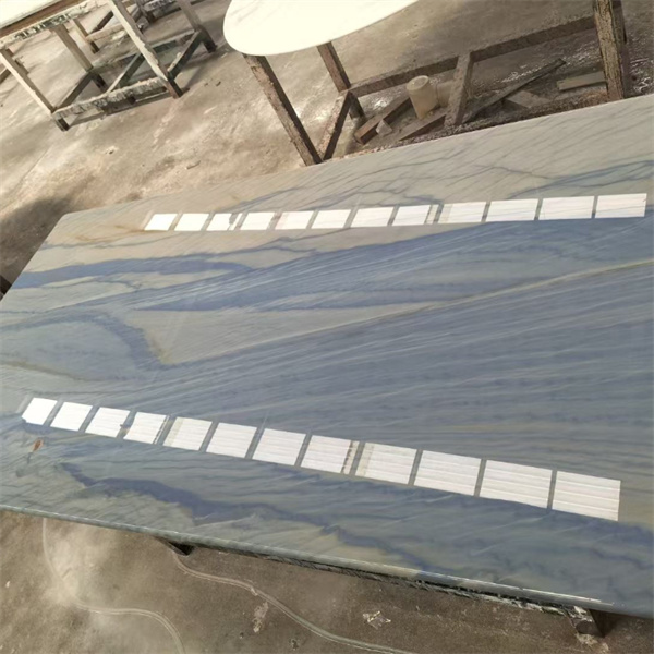 Wide selection of marble variants to suit any interior aesthetic
