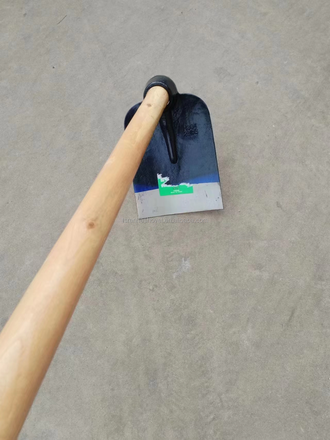 Factory Direct Produce Farming Agricultural Tools Smooth High Quality Long Wooden Handle for Garden Hoe details