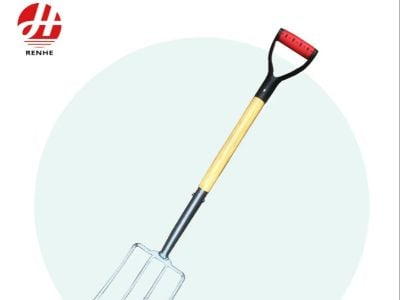 How Farming Fork Design Affects Hay and Compost Handling