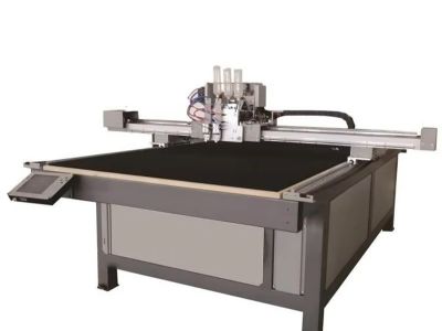 Colors Vertical Line Machine: Adding Vivid Hues to Glass