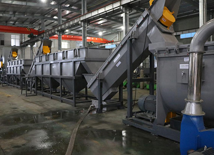 Koom txhais li cas PET Bottle Recycling Line?