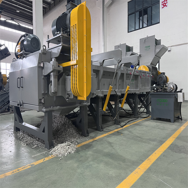 حل متعدد الاستخدامات لماكينة تقطيع إعادة تدوير وتحويل HDPE