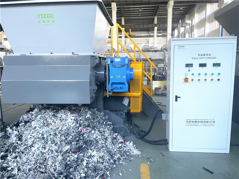 Plastic Single Shaft Shredder Machine for Fabric and PP woven bags supplier