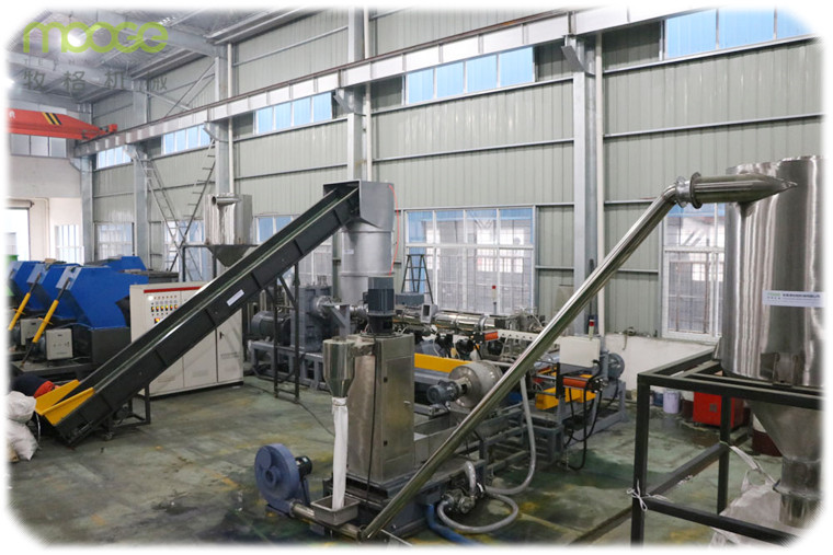 Factory Direct Selling HDPE LDPE Film Bag Single Stage Granulation Production Line supplier