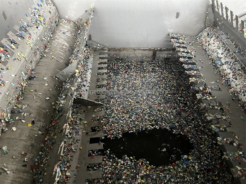 Shredder Plastic Bottle Crushing Machine LDPE HDPE PE PP Bottle Washing Line Plastic Recycling Machine details