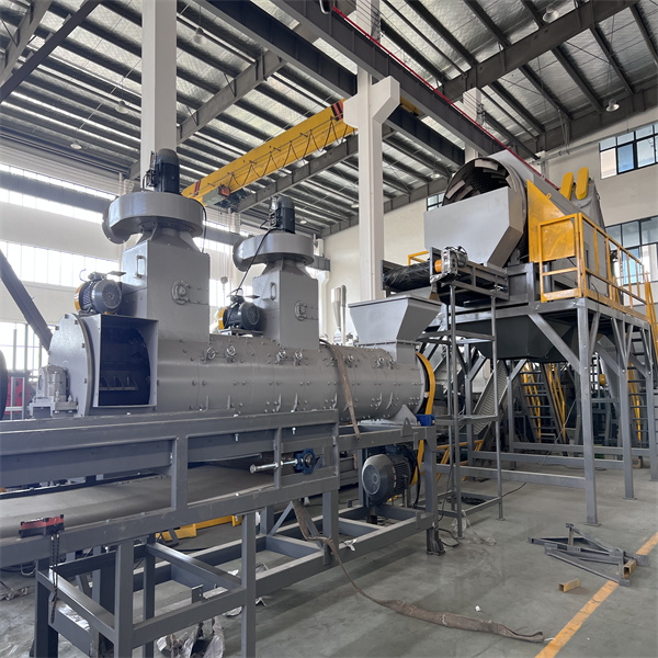 Say Goodbye to Tedious Label Removal with the Pet Bottle Label and Cap Removing Machine