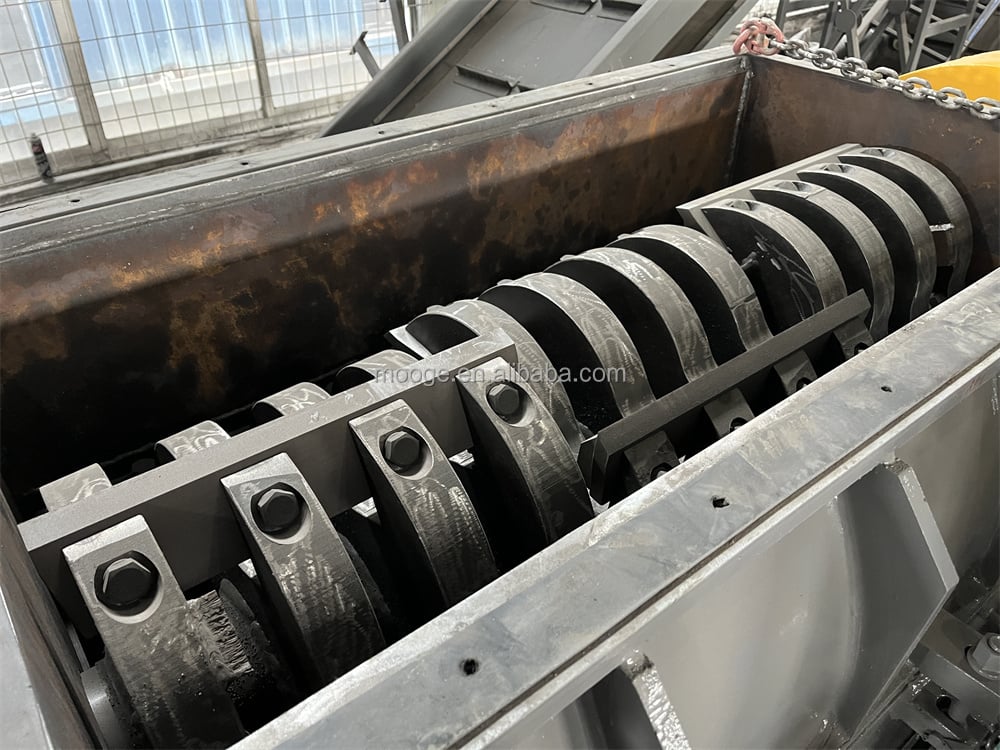 Waste Plastic PET HDPE Bottle Crusher/Wet Crushing Machine manufacture
