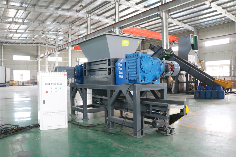 Computer Plastic Wire Mesh Double Shaft Shredder Machine supplier