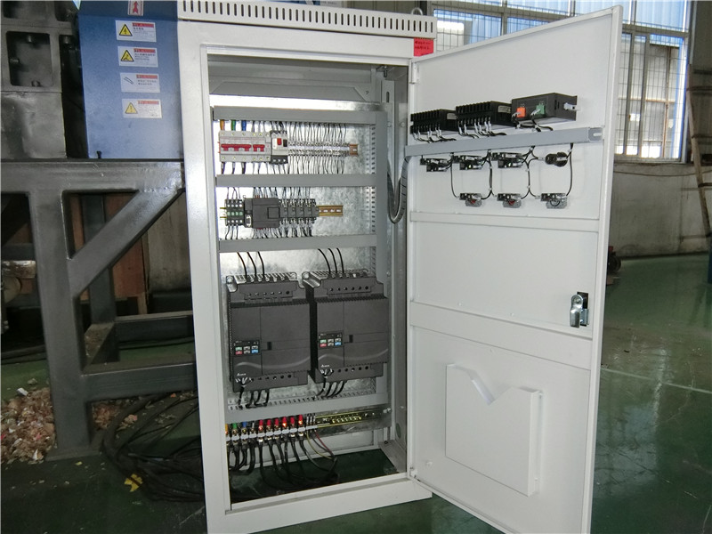 Computer Plastic Wire Mesh Double Shaft Shredder Machine supplier
