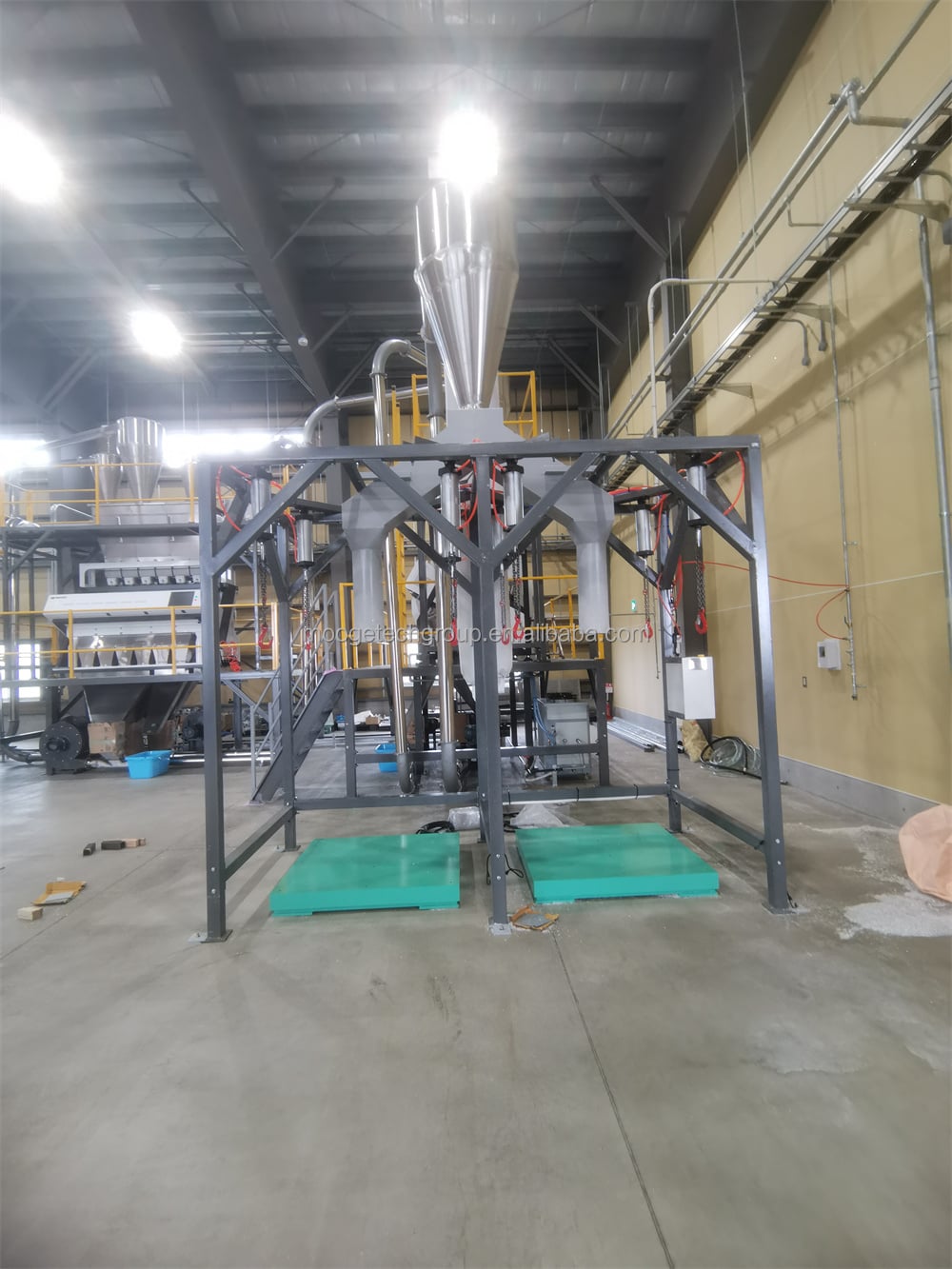 Waste Plastic PET Bottles Recycling Washing Drying Machine Line factory