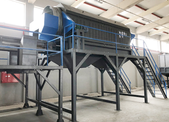 Waste Plastic PET Bottle Scrap Crushing Washing Drying Recycling Line supplier