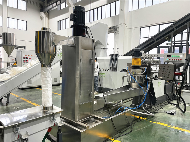 PE Waste Plastic Recycling Granulating Machine details