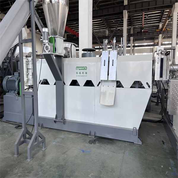 Revolutionizing the Plastic Waste Management Process