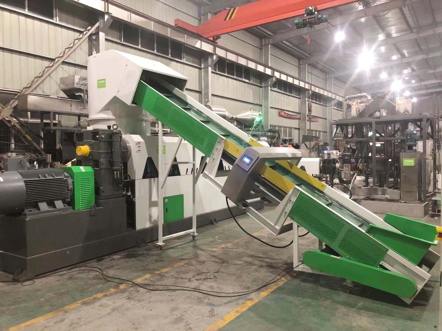 Hot Product Plastic Crushing Machines / Waste PET Bottle PP PE Film Crusher details