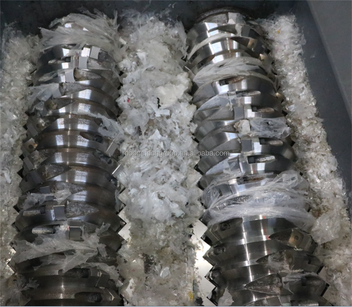 Double Single Shaft Shredding Machine PE PP LDPE HDPE Waste Film Plastic Bags Shredder details