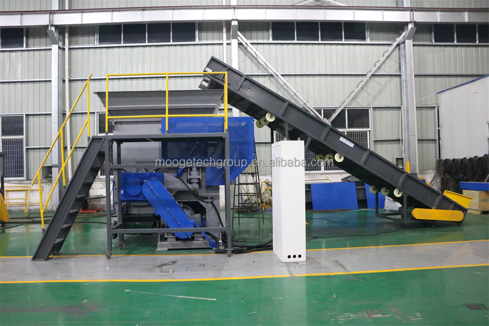 Plastic Lump Bottle Drum Barrel Pallet Block Film Bags Waste Plastic Single Shaft Shredding Shredder Plastic details