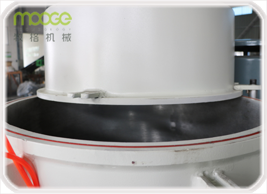 Pp Pe Film Waste Plastic Recycling Granulating Machine Agglomerator manufacture