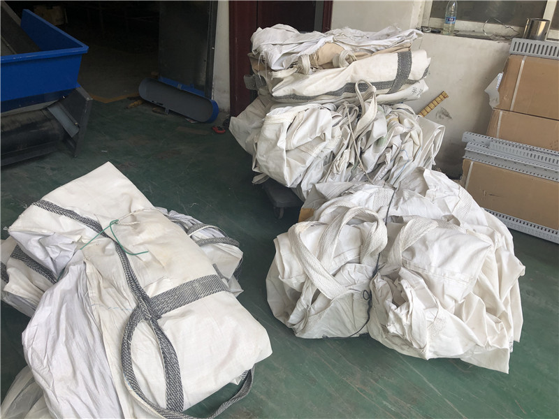 Single Shaft Shredder HDPE PE PP Lumps Plastic Pipe Shredding Machine supplier