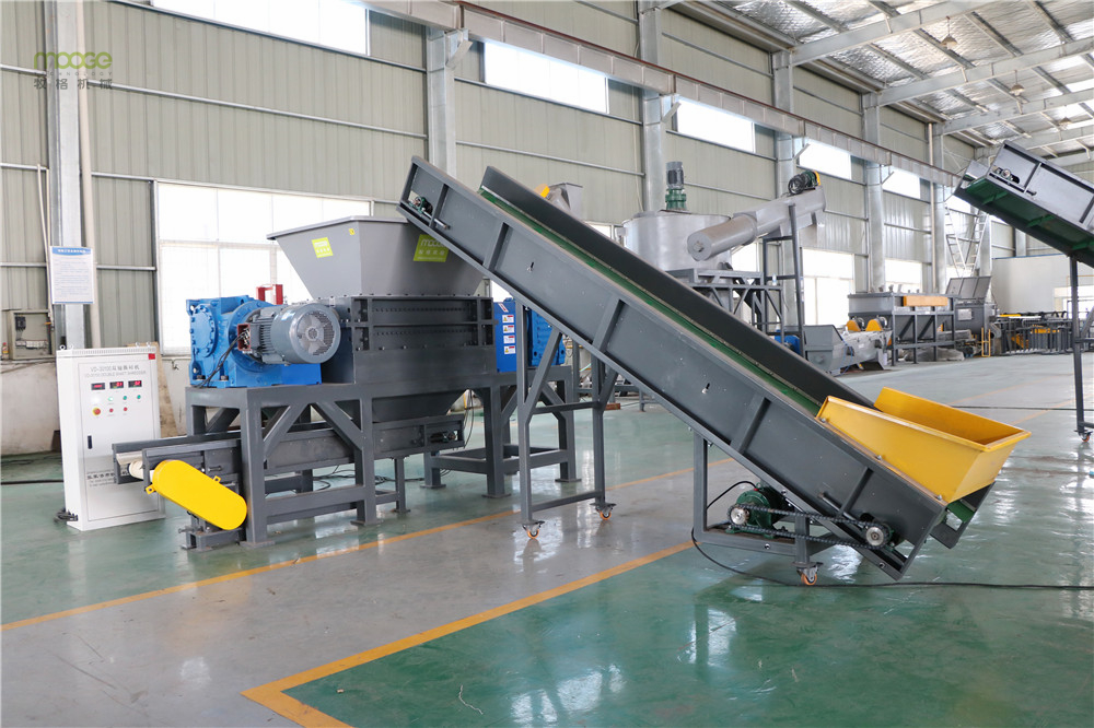 Computer Plastic Wire Mesh Double Shaft Shredder Machine supplier