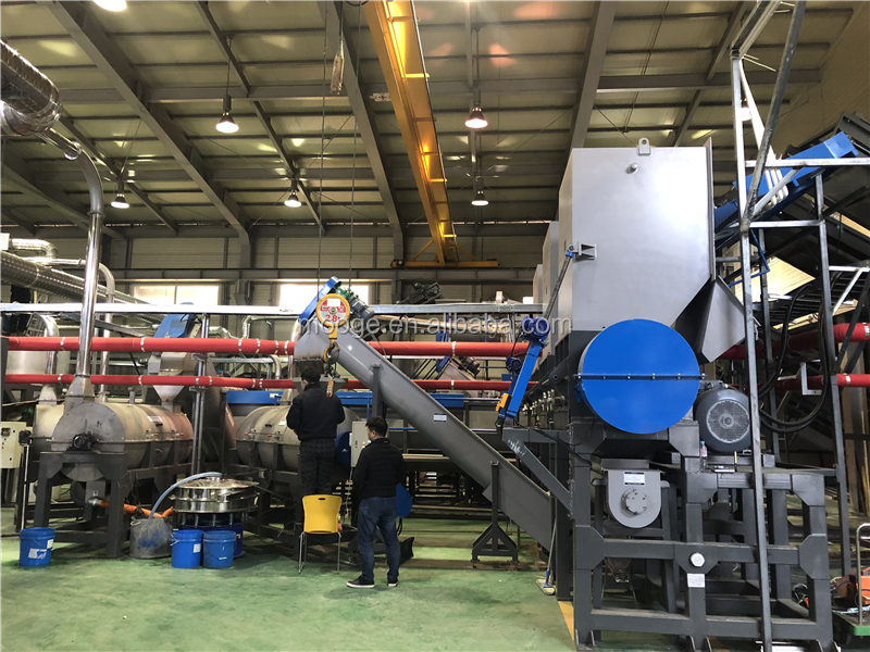 PVC PET Bottle Plastic Shredder Crusher Machine manufacture